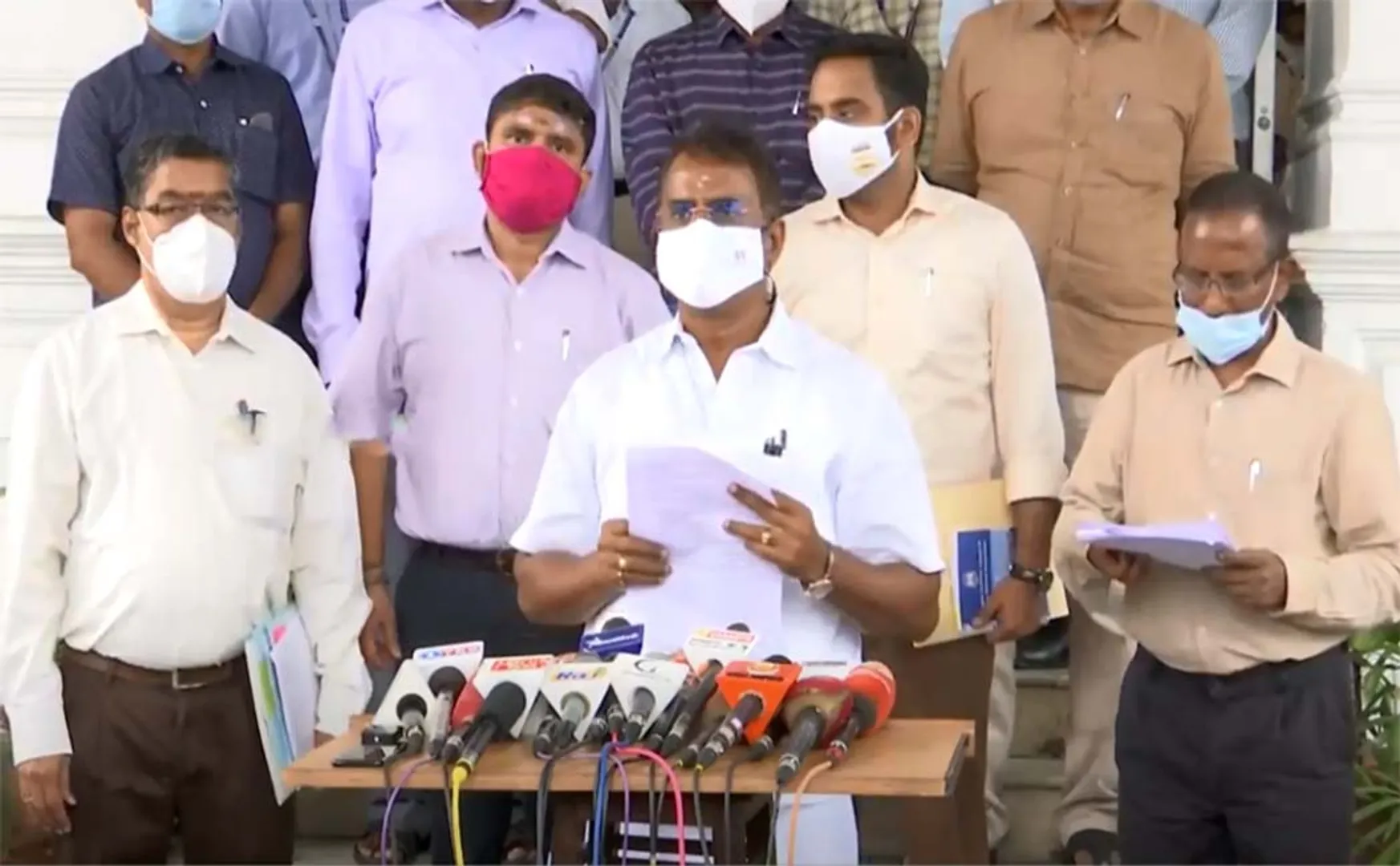cyclone tamilnadu heavy rains minister sp velumani press meet at chennai 